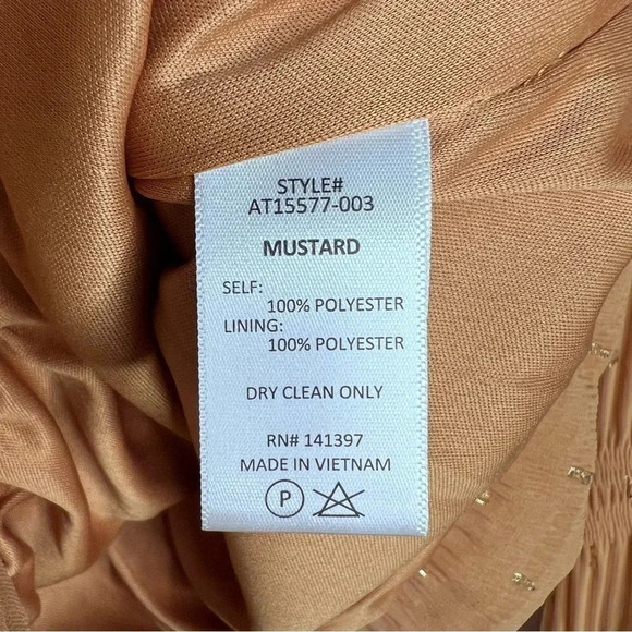 ASTR The Label Mustard Yellow Bubble Hem Long Sleeve Blouse Size Small - Picture 8 of 8